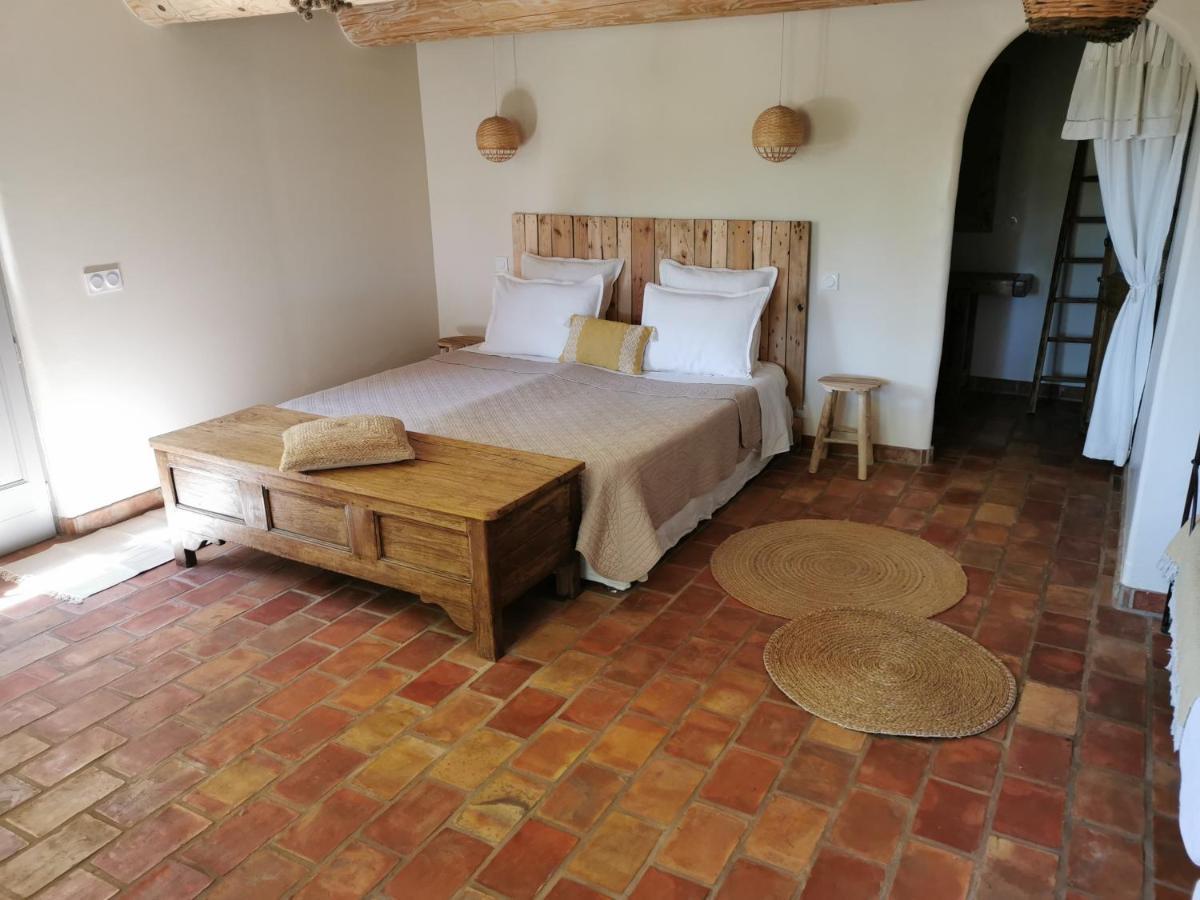 Les Anes De Petit Jean Hotel Pierrefeu-du-Var Luaran gambar