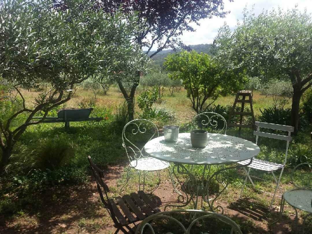 Les Anes De Petit Jean Hotel Pierrefeu-du-Var Luaran gambar