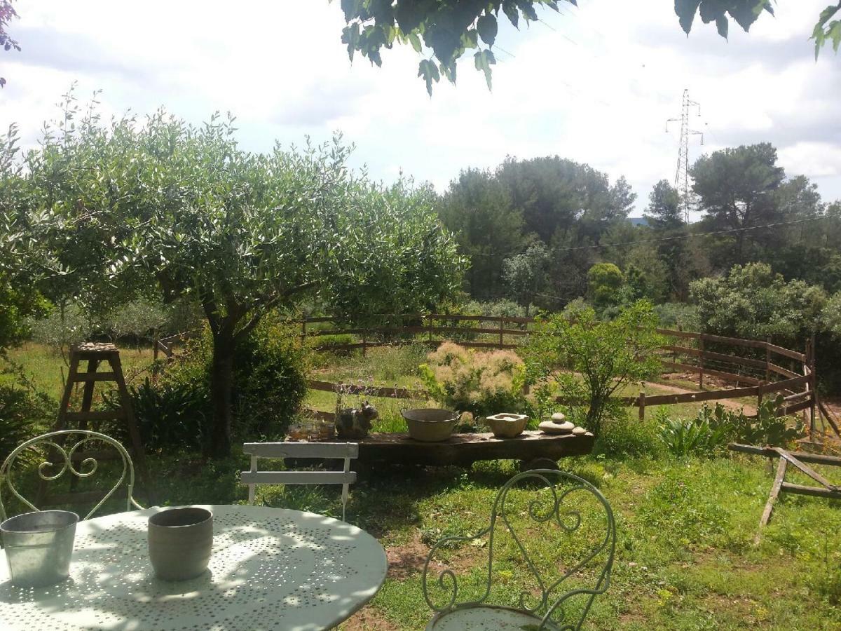 Les Anes De Petit Jean Hotel Pierrefeu-du-Var Luaran gambar